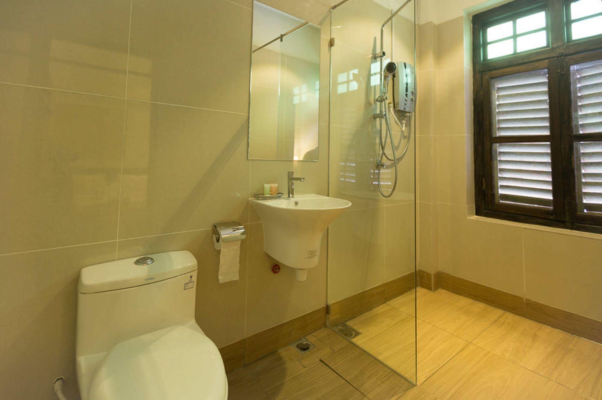 The Sovereign 3* Georgetown